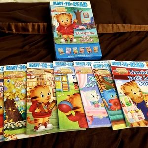Ready to read Daniel Tiger Book Pack